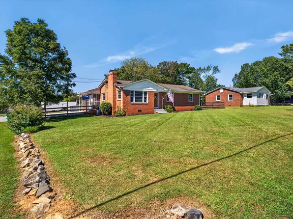 310 S Charleston St, Blacksburg, SC 29702