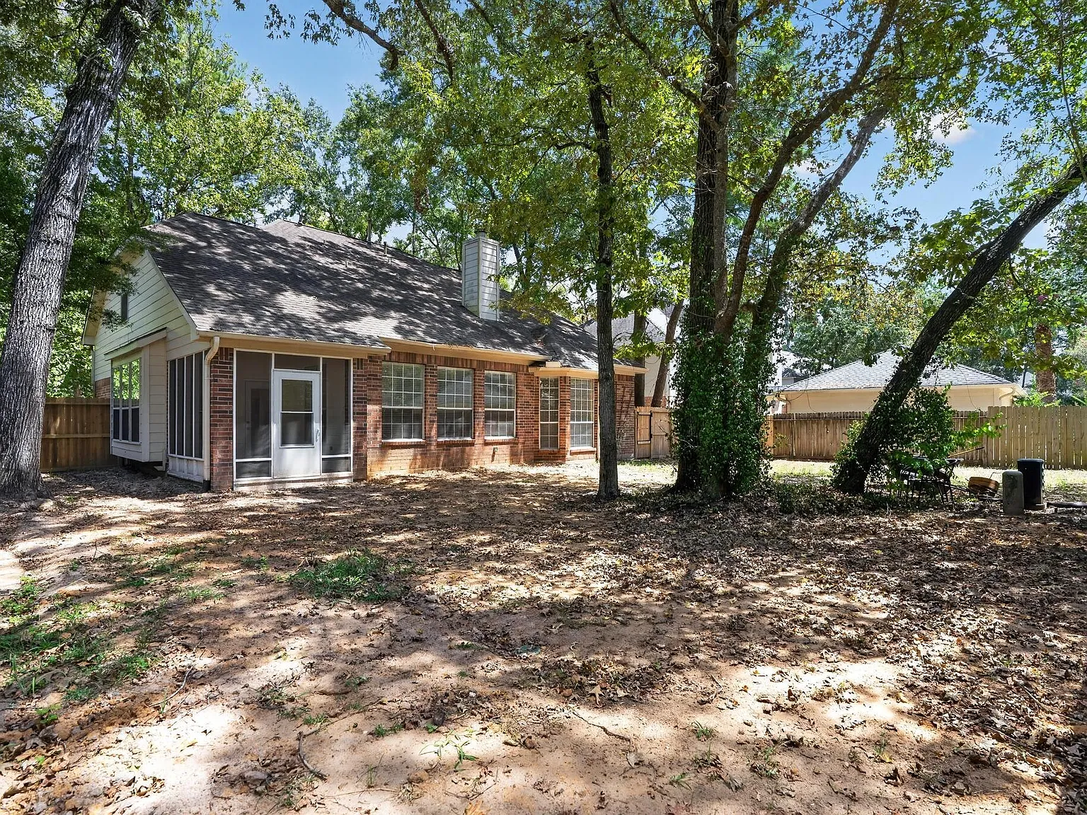 4 bed, 2.5 bath, 2651 sqft, $3,300 — Photo 4