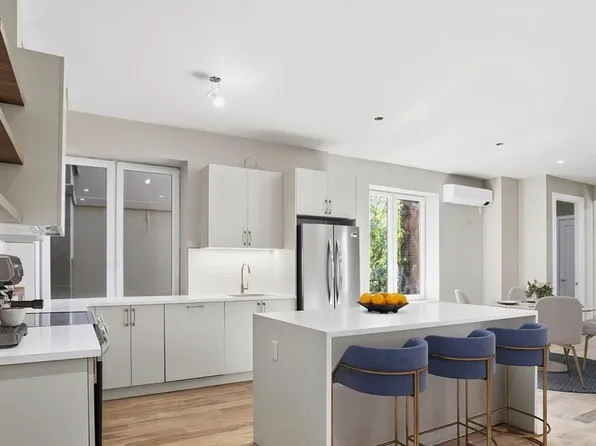 135 Russell Street image 1 of 12