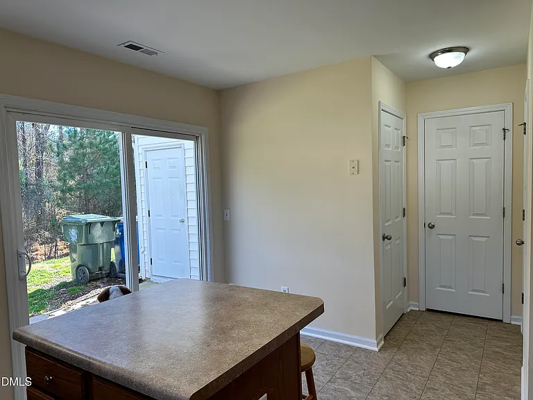 7852 Averette Field Dr — Photo 9