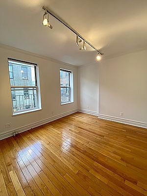 2nd image of 543 E 6th St APT 5R