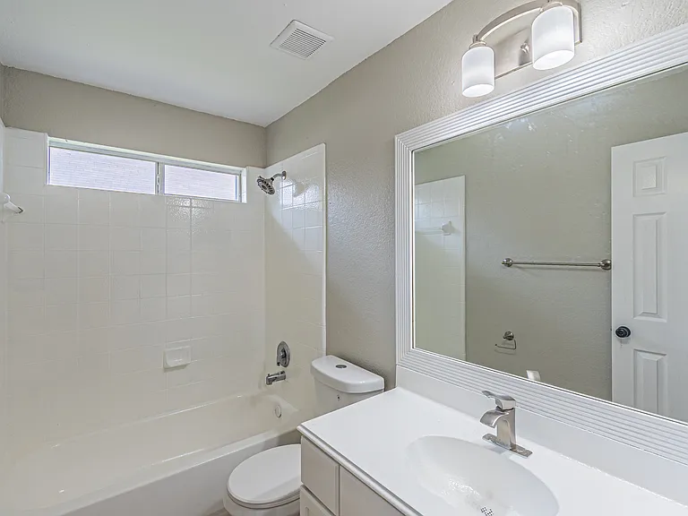 7624 Vista Creek Ln — Photo 10