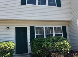 60 Pirates Cove Dr, Swansboro, NC 28584