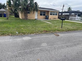 6240 Mayo St, Hollywood, FL 33023