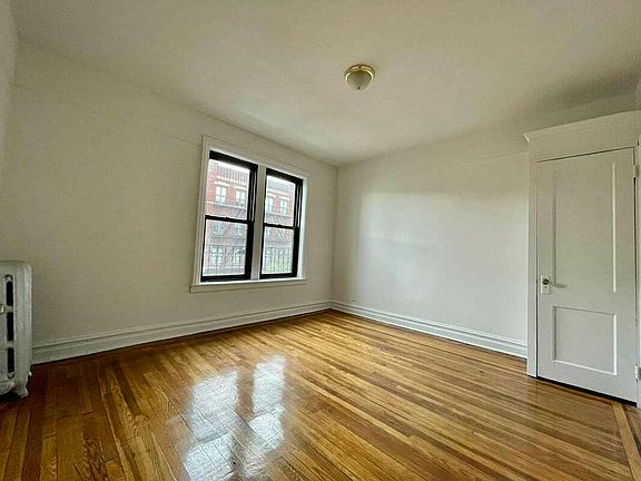 5th image of 883 Franklin Ave APT 1C