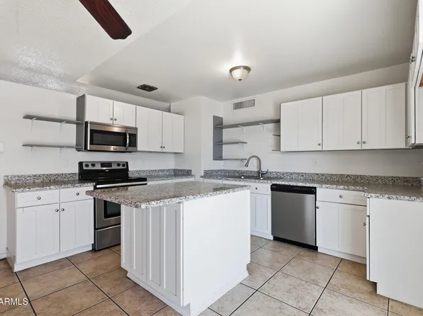 3449 W MAUNA LOA Lane, Phoenix, AZ 85053