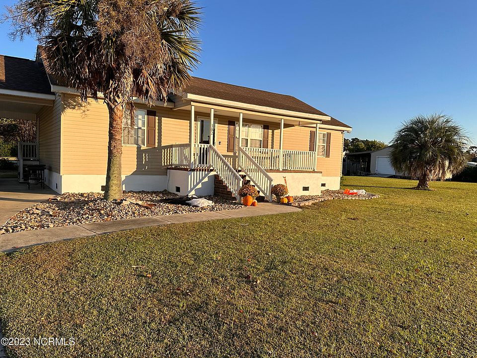 1st image of 302 Heron Court