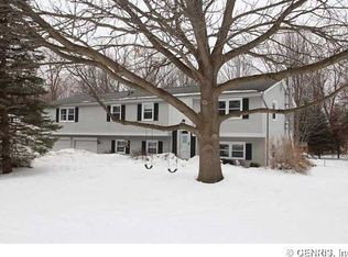 25 Cascade Dr #N, Penfield, NY 14526