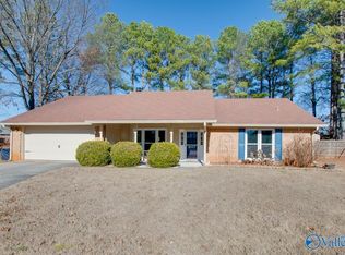 9007 Chaffee Cir SW, Huntsville, AL 35802