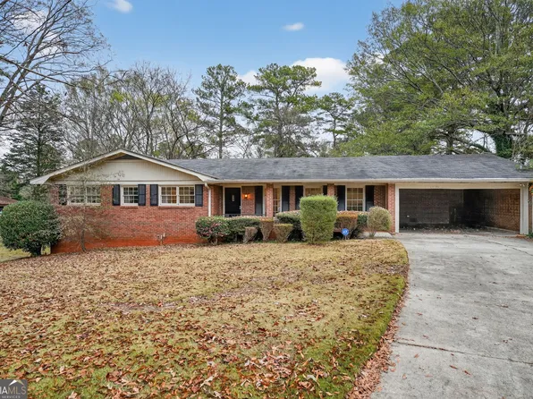 4058 Chemawa Dr, Stone Mountain, GA 30083