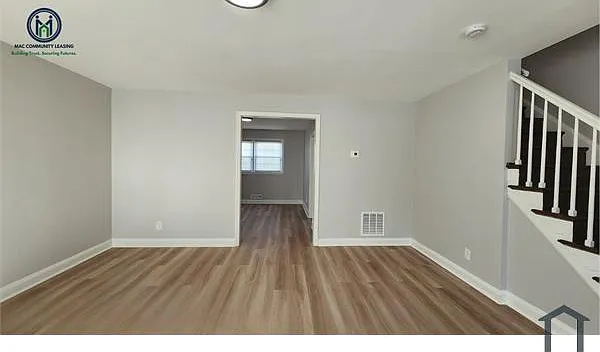 3 bed, $2,495 — Photo 4