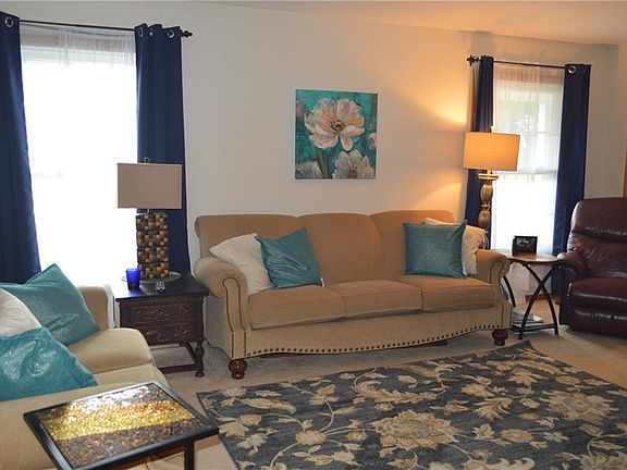 4th image of 4526 Cedarwood Ct
