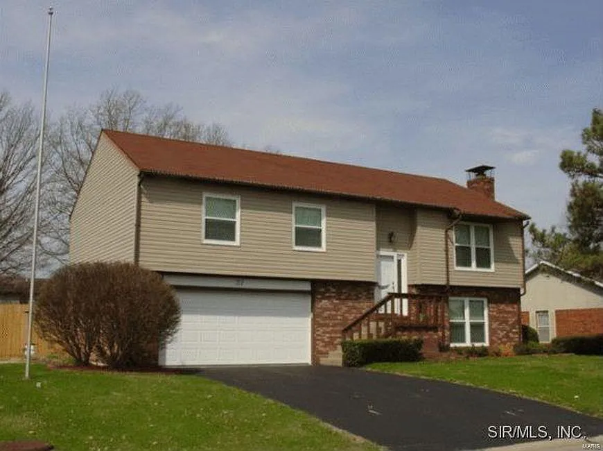 37 Blanc Lee Dr photo 1