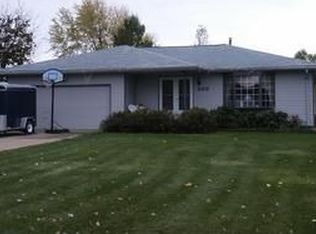 998 Hampton Dr, Macedonia, OH 44056