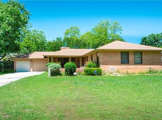 4327 Manning Ln, Dallas, TX 75220