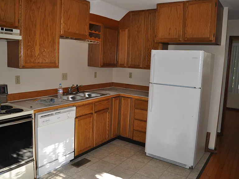 3107 NW Grant Ave — Photo 8