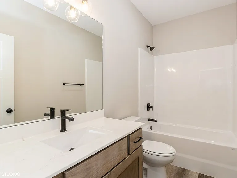 Sweetwater Townhomes — Photo 29