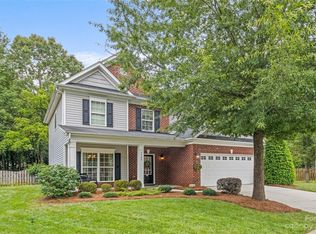 9902 Barrands Ln, Charlotte, NC 28278