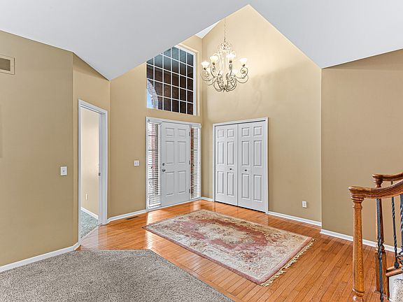 3rd image of 49896 Parkside Dr