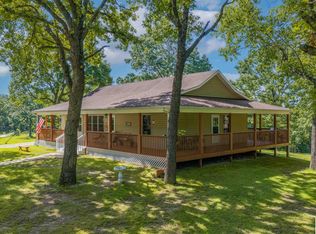 21936 Holiday Ln, Warsaw, MO 65355