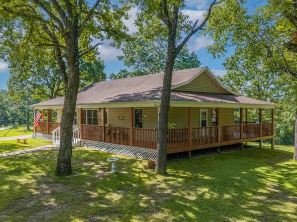 21936 Holiday Ln, Warsaw, MO 65355