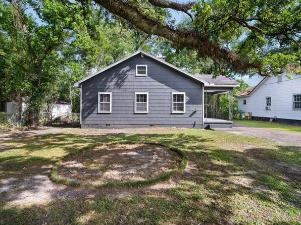 2068 Victory Ct, Mobile, AL 36606