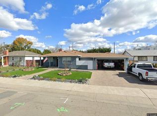 240 S Corinth Ave, Lodi, CA 95242