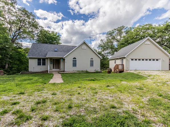 19 Chairtree Ct, Putnam, IL 61560