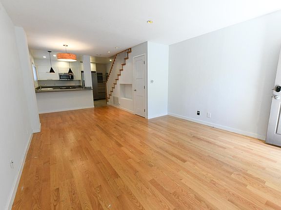 2nd image of 1625 6th Ave