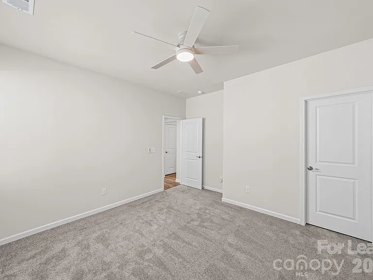 1104 Bandon Dr — Photo 9