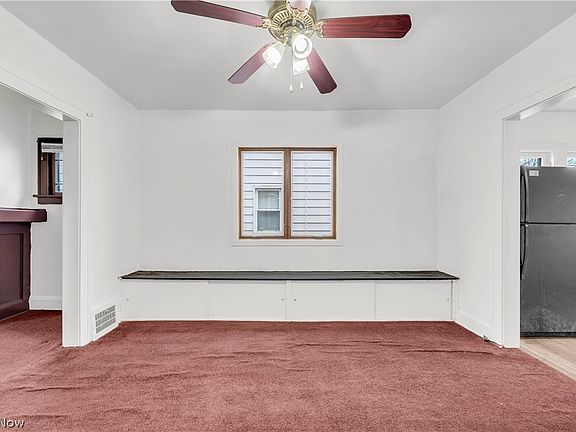 5th image of 1109 E 169th St