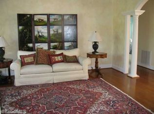 1528 Boxthorne Ln, Winston Salem, NC 27106