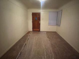 737 La Vega Ct SW #A, Albuquerque, NM 87105