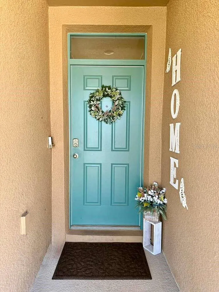 3 bed, 2.0 bath, 1671 sqft, $1,900 — Photo 3