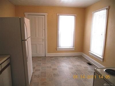 5th image of 8-10 Pleasant Ave