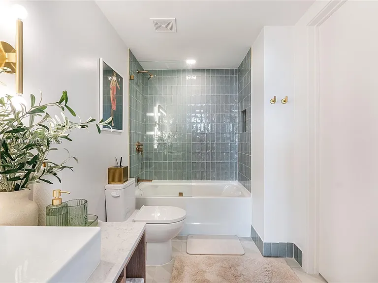 601 NE 1st Ave #3604 — Photo 17