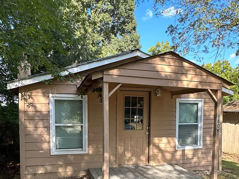 1808 W Davidson Ave — Photo 6