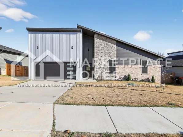 1000 Clayton Rd, Cave Springs, AR 72718