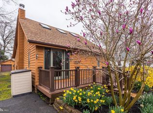 318 Lakeview Ave, Edgewater, MD 21037
