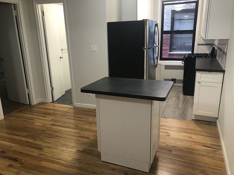 1st image of 4111 40th St APT 1G