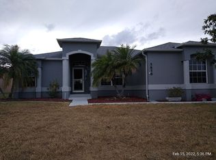 5858 Swallow Dr, Lakeland, FL 33809