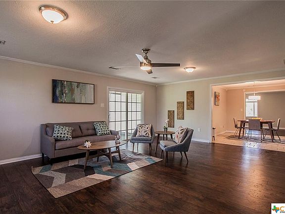 2nd image of 302 W Dale Ave
