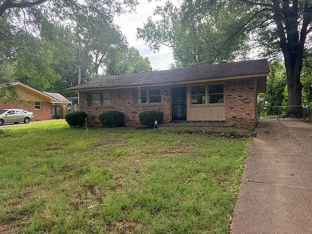 1st image of 3292 Stella St