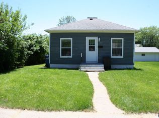 1205 E 2nd Ave, Mitchell, SD 57301