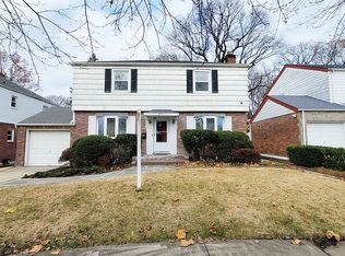 213-15 Richland Ave, Oakland Gardens, NY