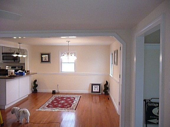 Dining Room/Front Entry