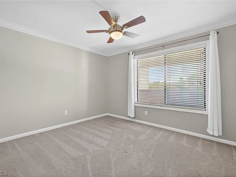 7430 Lake Breeze Dr #313 — Photo 17
