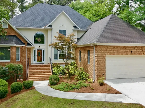 126 Dewberry Ln, Aiken, SC 29803