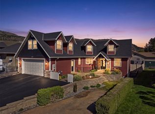 662 Harrington Rd, Kamloops, BC V2B6T7