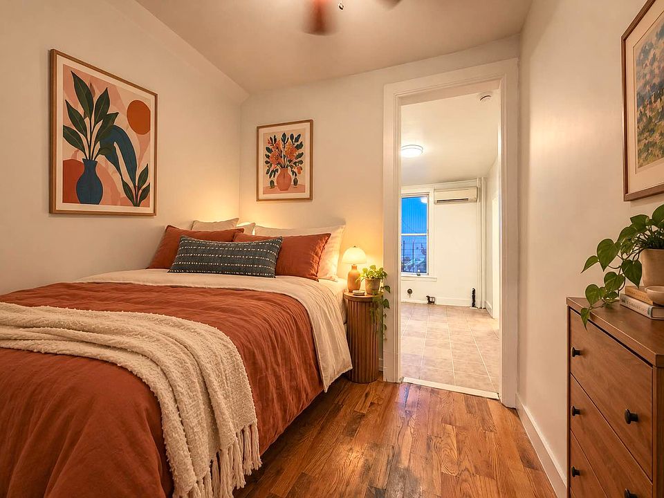 2nd image of 62 Steuben St #1L